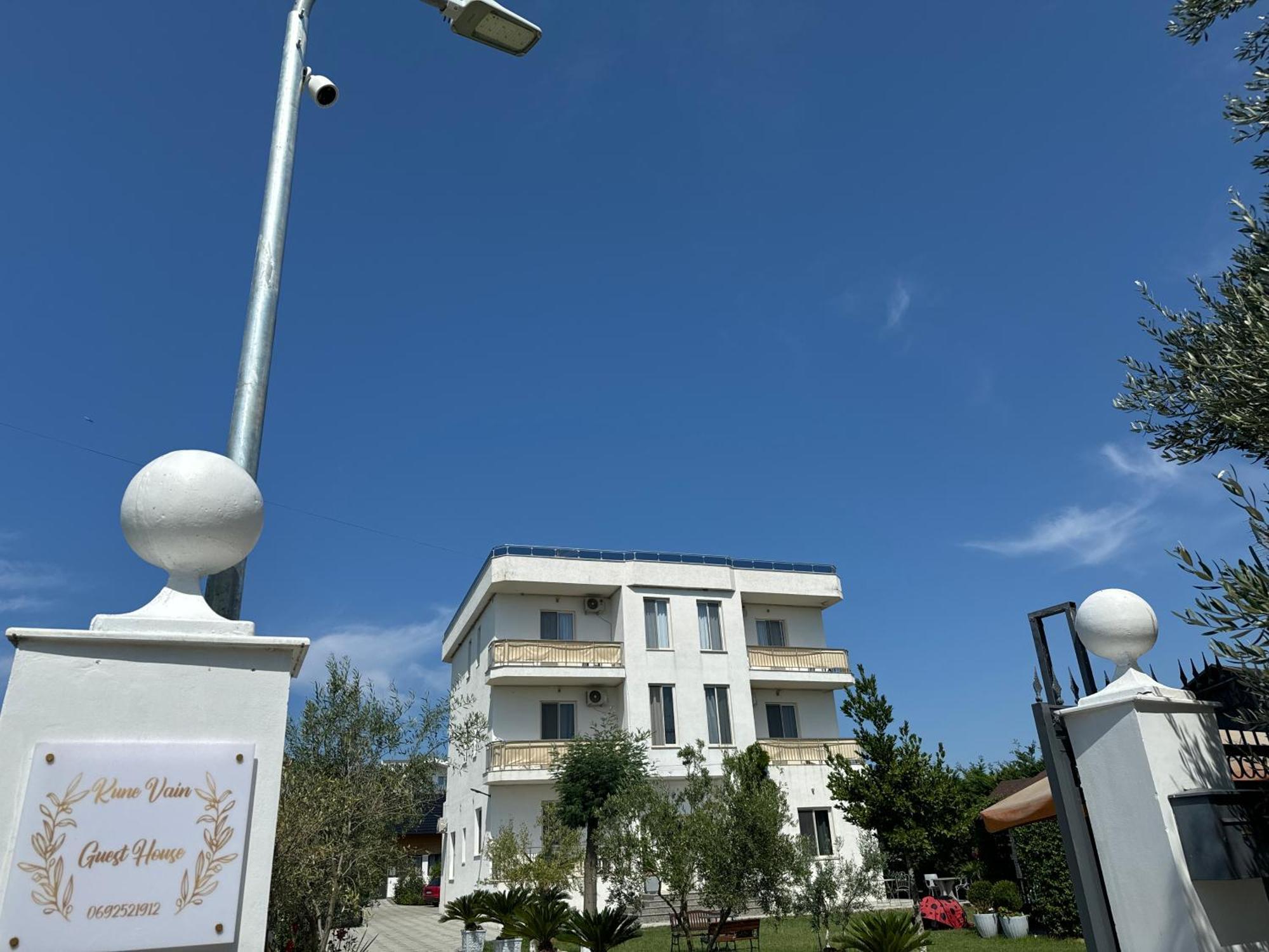 Kunevain Guest House Lezhë Exterior foto